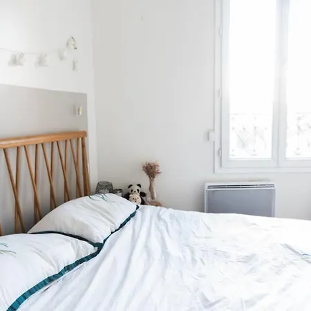 Apartament Charming New Les Lilas